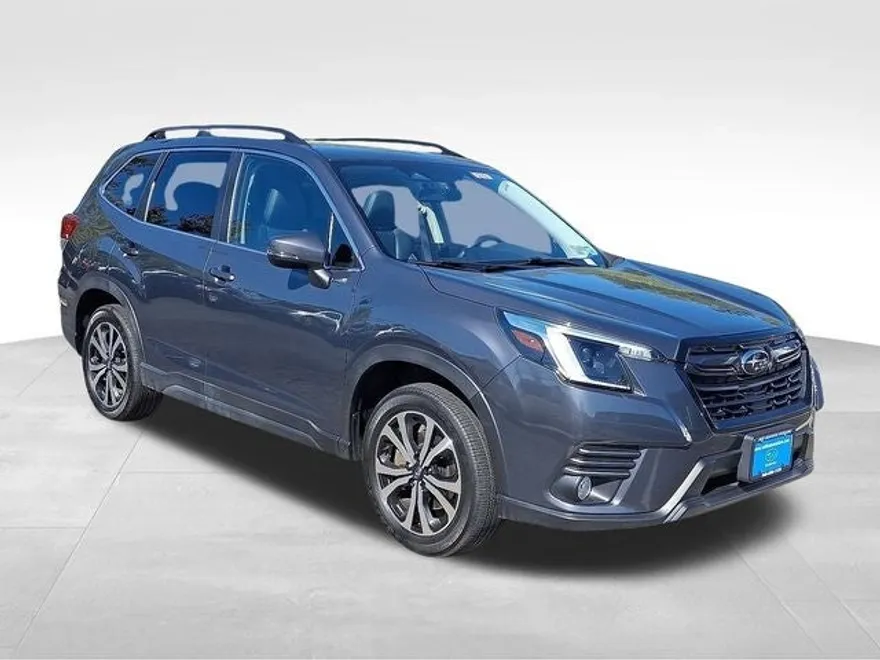 2022 Subaru Forester Limited photo 1