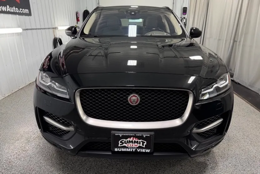 2020 Jaguar F-PACE R-Sport photo 1