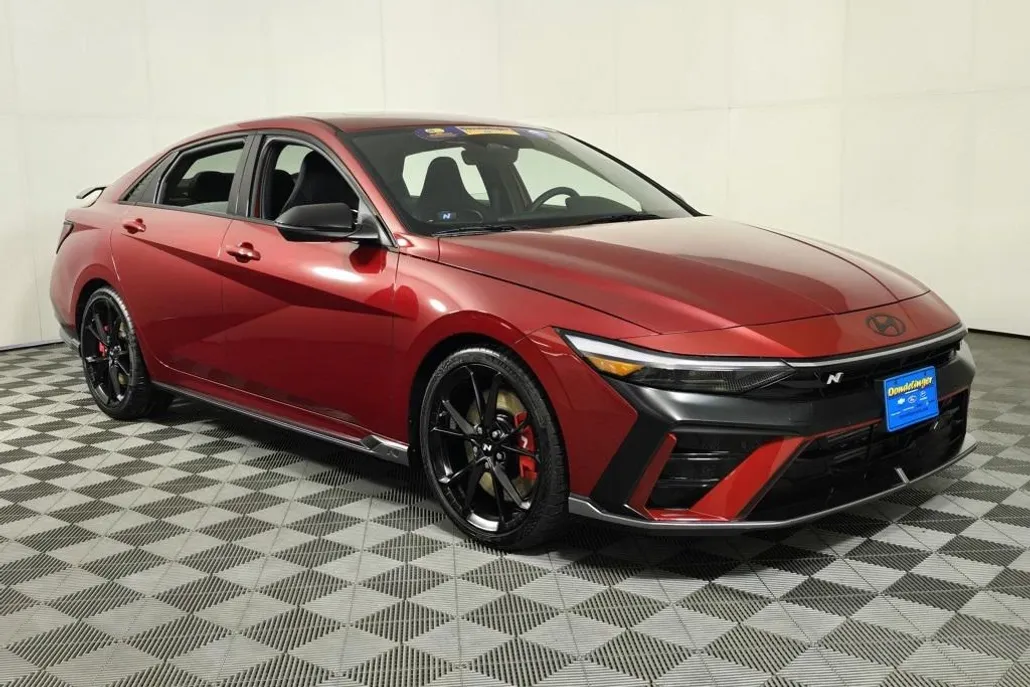 2025 Hyundai Elantra N photo 1