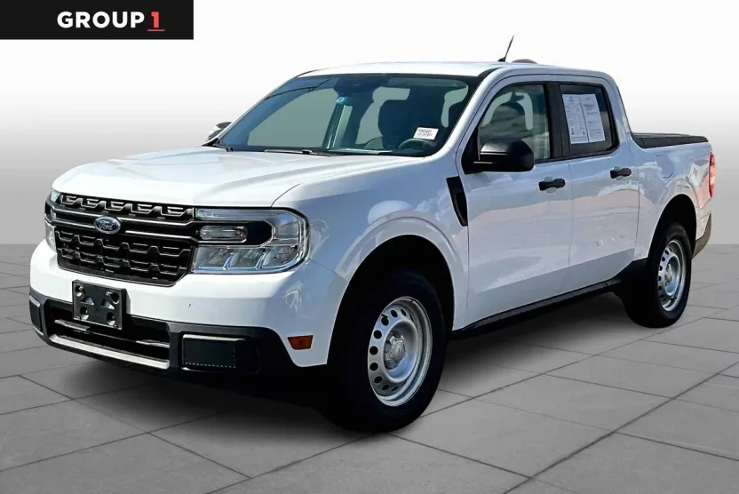 2023 Ford Maverick XL photo 1