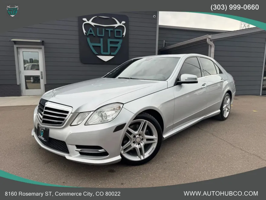 2013 Mercedes Benz E 350 4MATIC Sedan photo 1