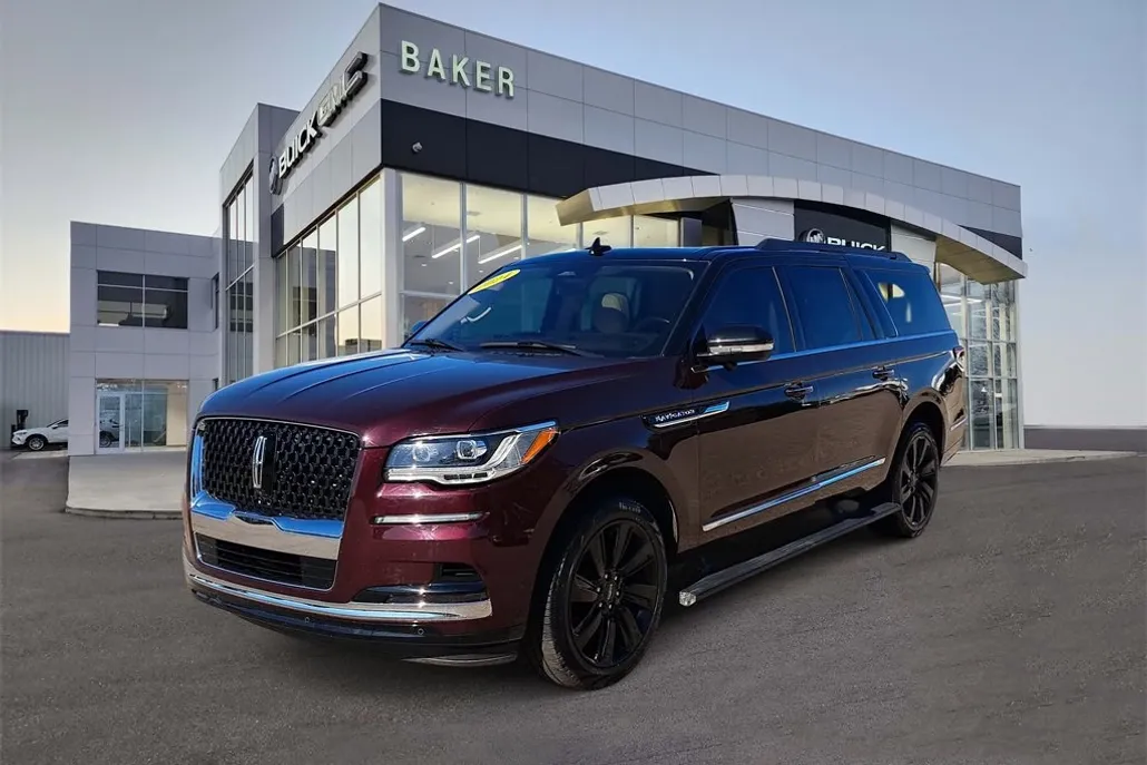 2024 Lincoln Navigator Black Label photo 1