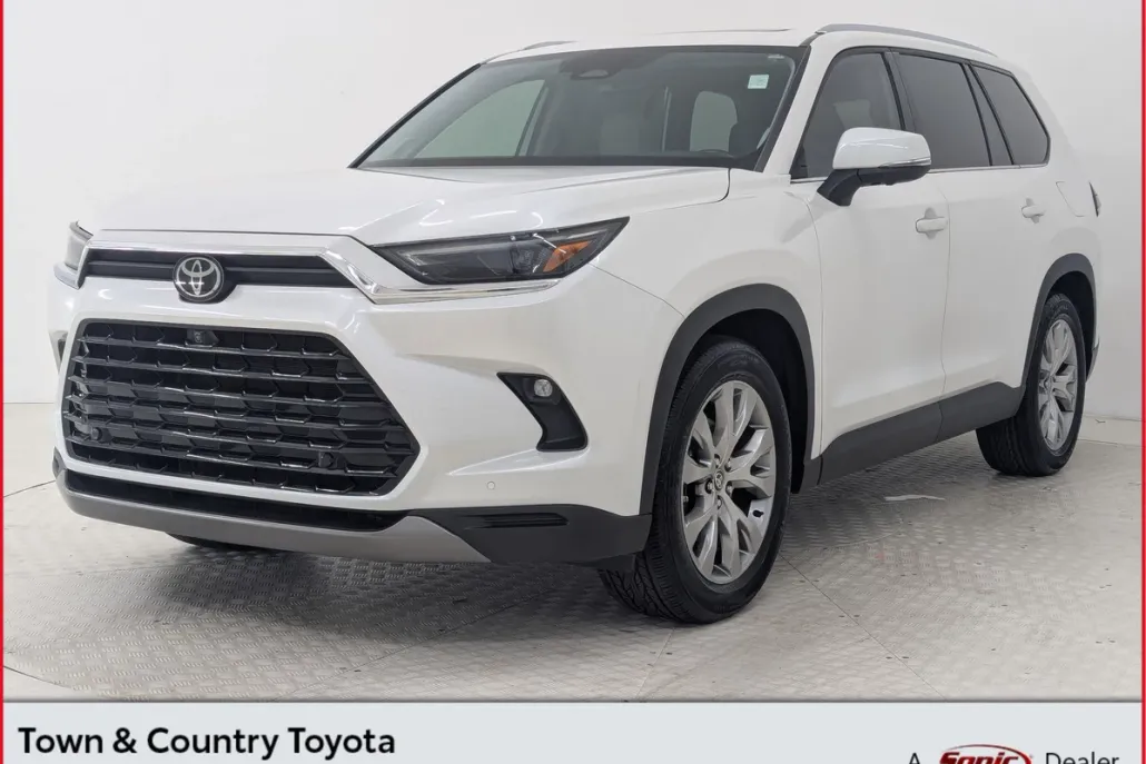 2024 Toyota Grand Highlander Limited photo 1