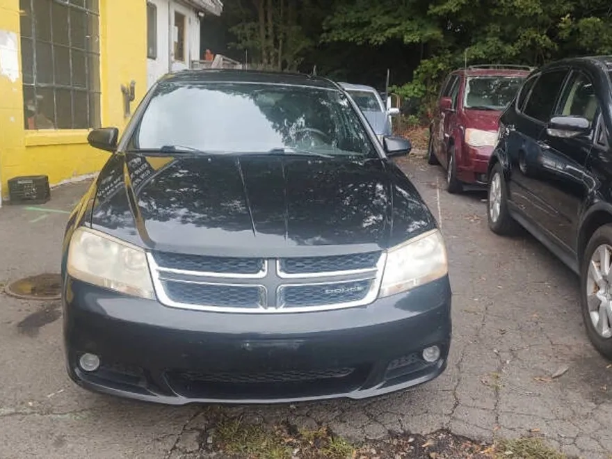 2011 Dodge Avenger Mainstreet Express SXT photo 1