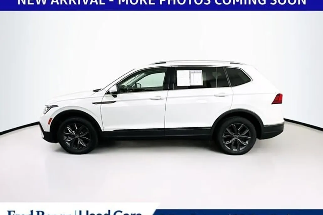 2022 Volkswagen Tiguan SE photo 1