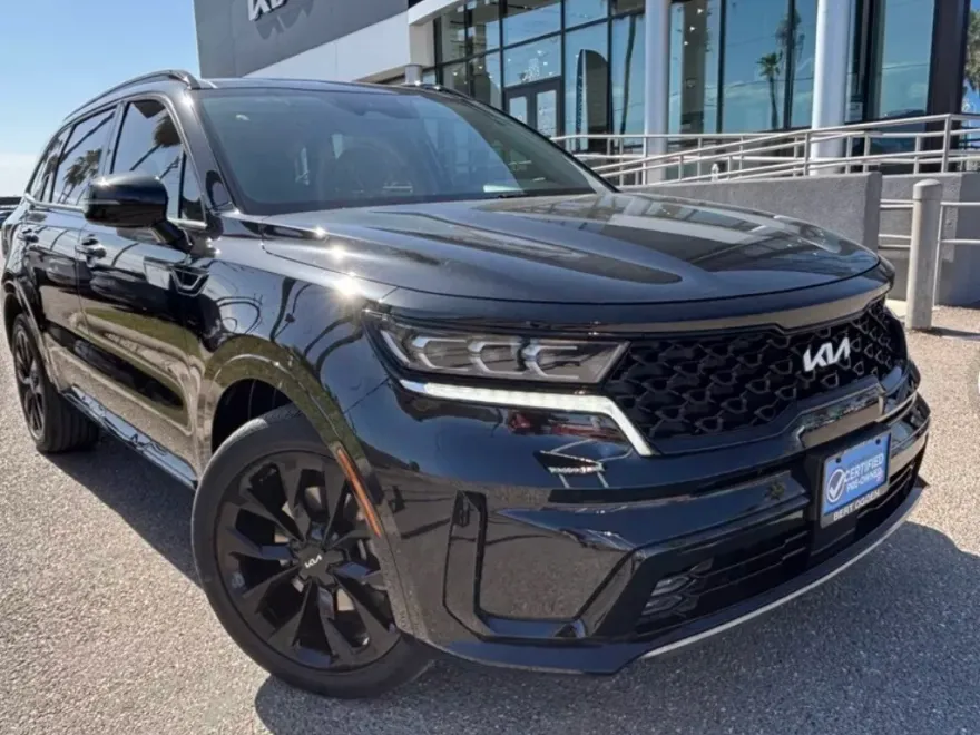 2023 Kia Sorento SX photo 1