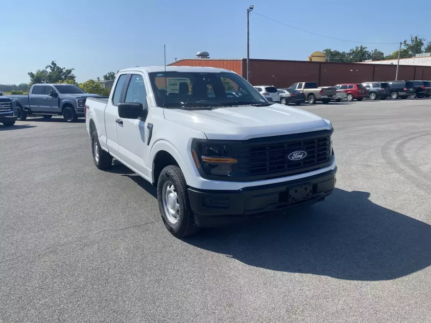 2025 Ford F-150 XL photo 1