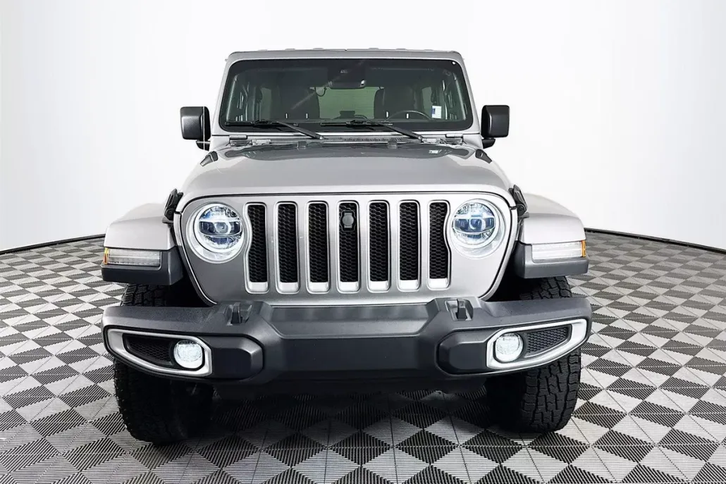 2020 Jeep Wrangler Unlimited Sahara photo 1