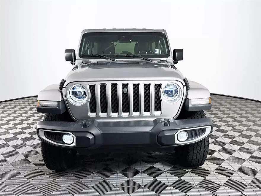 2020 Jeep Wrangler Unlimited Sahara photo 1