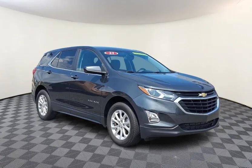 2021 Chevrolet Equinox LT photo 1