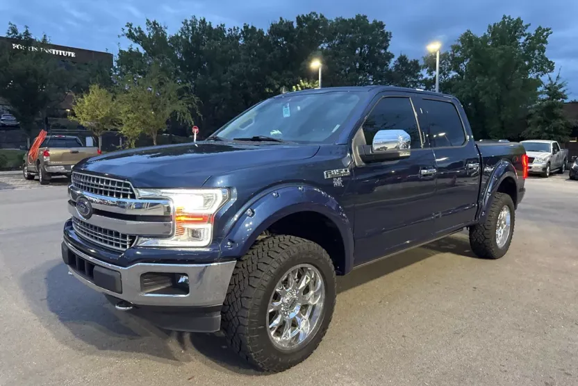 2020 Ford F-150 Lariat photo 1