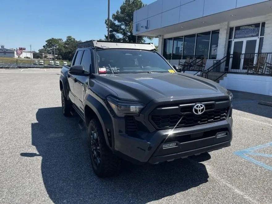 2024 Toyota Tacoma SR5 photo 1