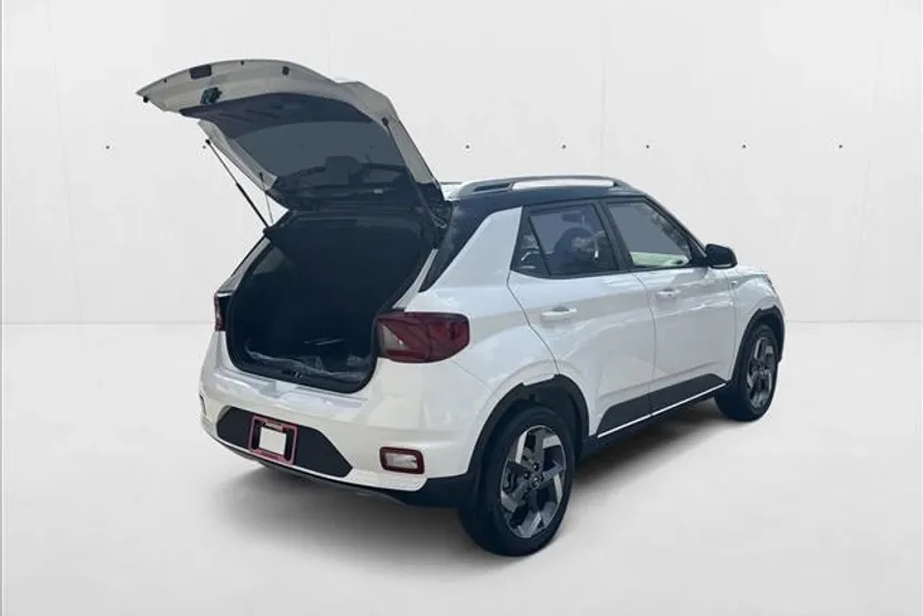 2025 Hyundai Venue Limited photo 1