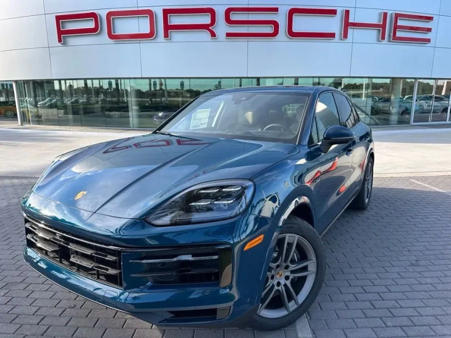 2025 Porsche Cayenne E-Hybrid photo 1