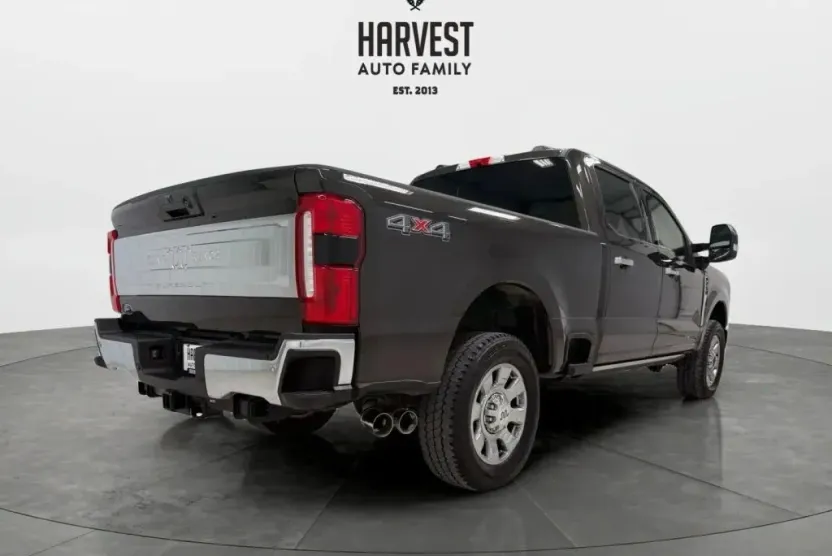 2025 Ford F-250 photo 1