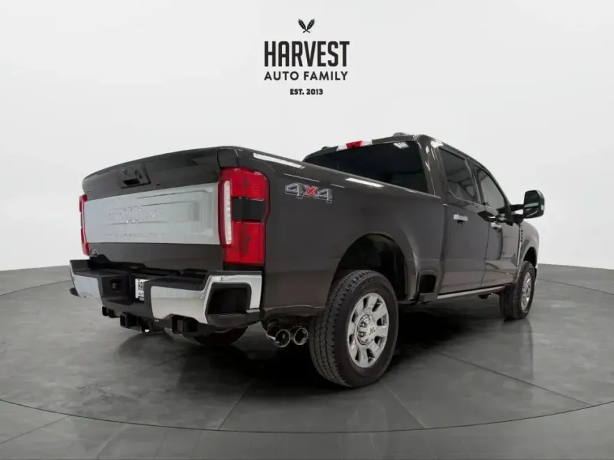 2025 Ford F-250 photo 1