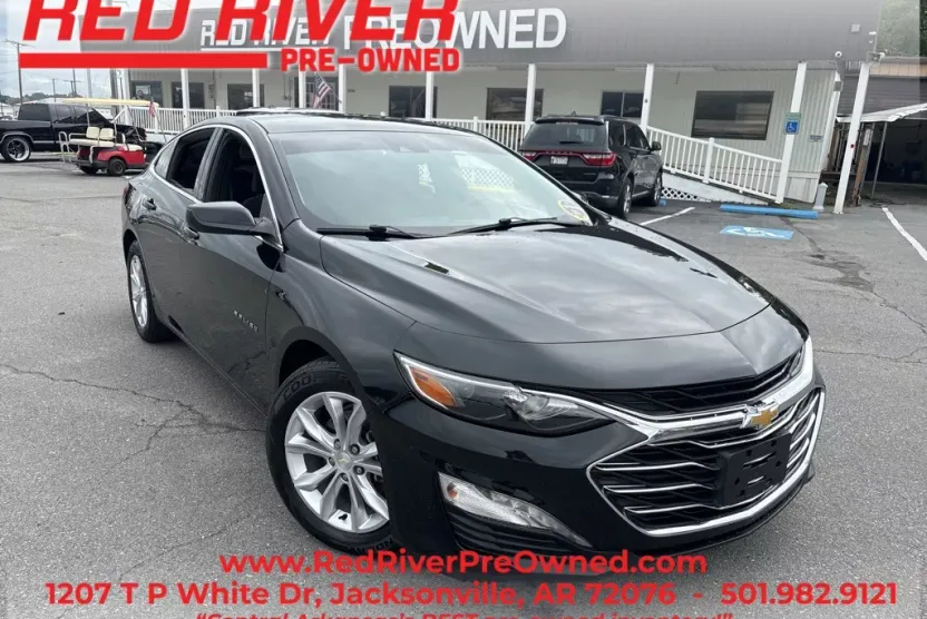 2023 Chevrolet Malibu 1LT photo 1