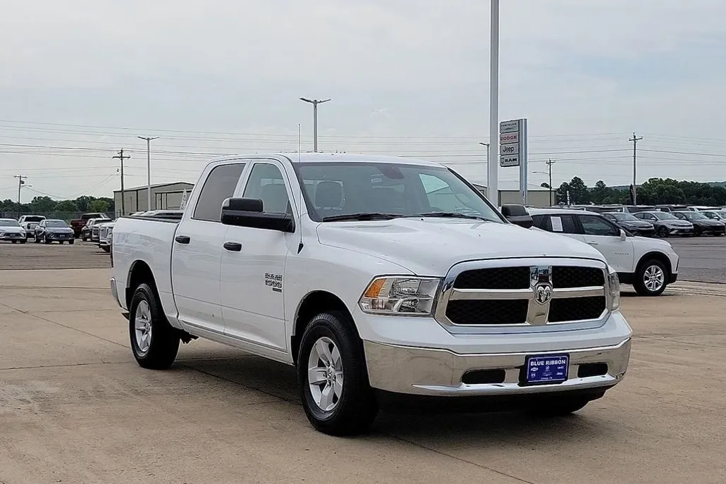 2023 Ram 1500 Classic SLT photo 1