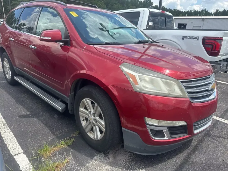 2014 Chevrolet Traverse 2LT photo 1