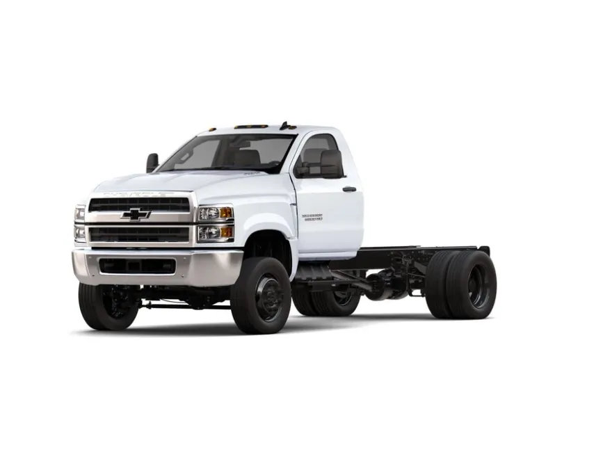 2024 Chevrolet Silverado 6500HD Work Truck photo 1