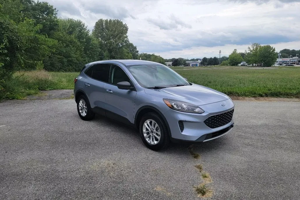 2022 Ford Escape SE photo 1