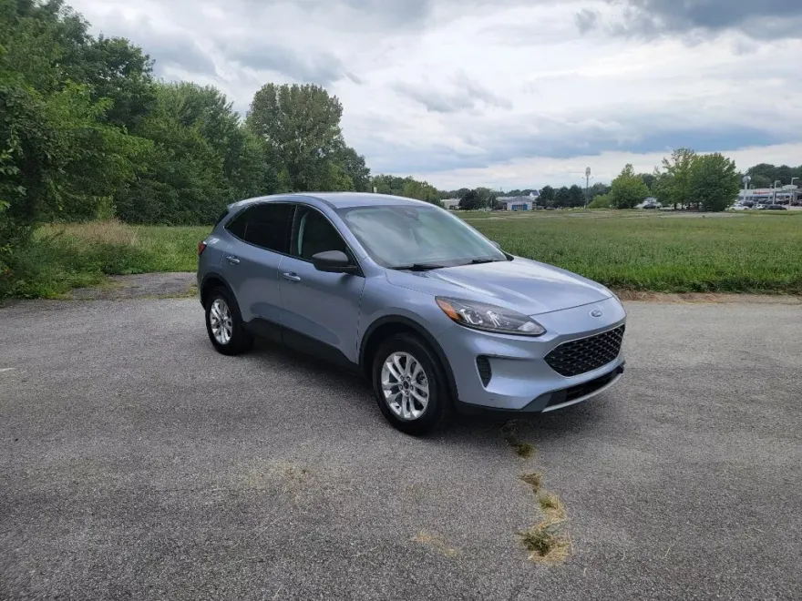 2022 Ford Escape SE photo 1