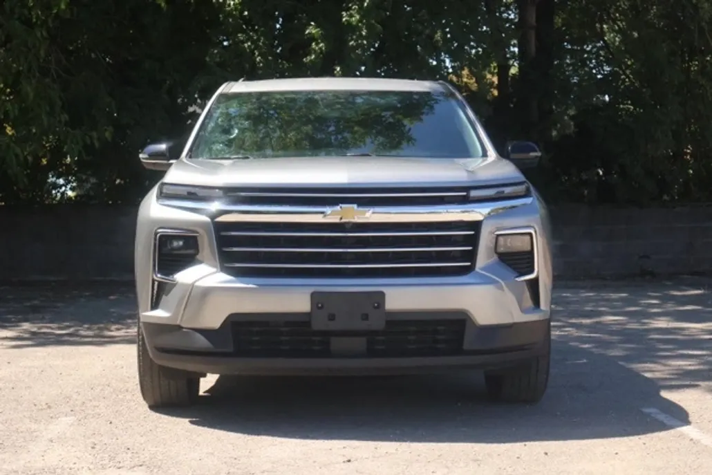 2025 Chevrolet Traverse photo 1