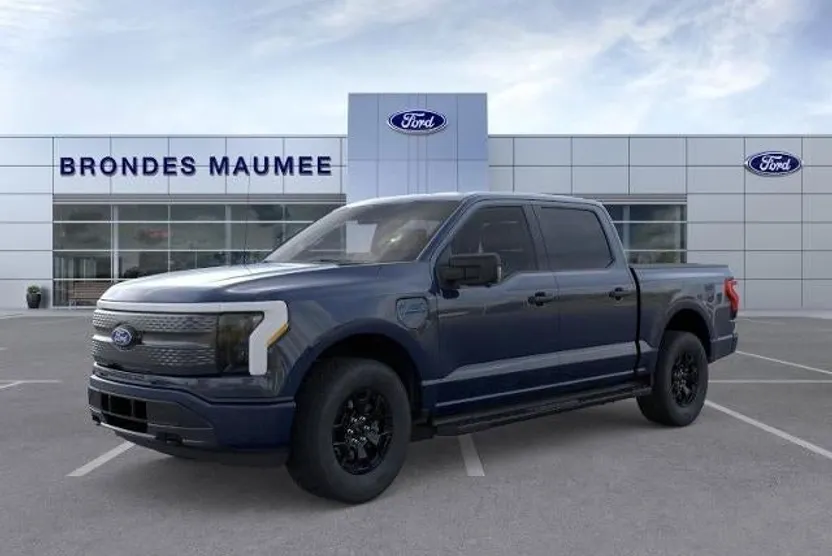 2025 Ford F-150 Lightning XLT photo 1