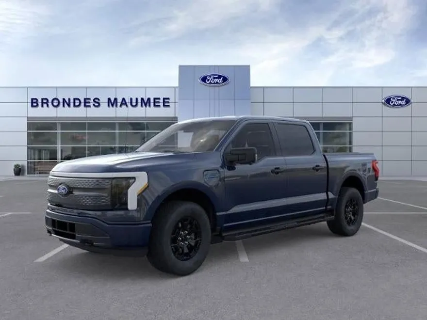 2025 Ford F-150 Lightning XLT photo 1