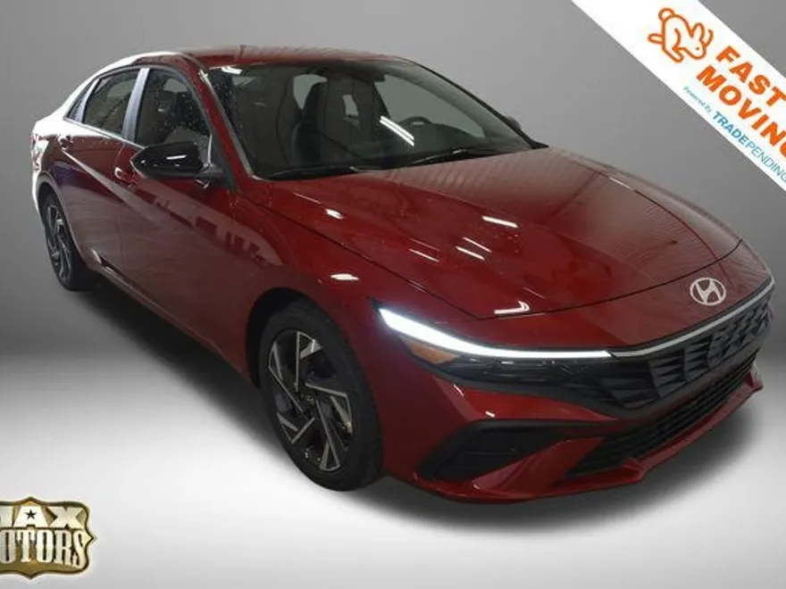 2025 Hyundai Elantra SEL Sport photo 1