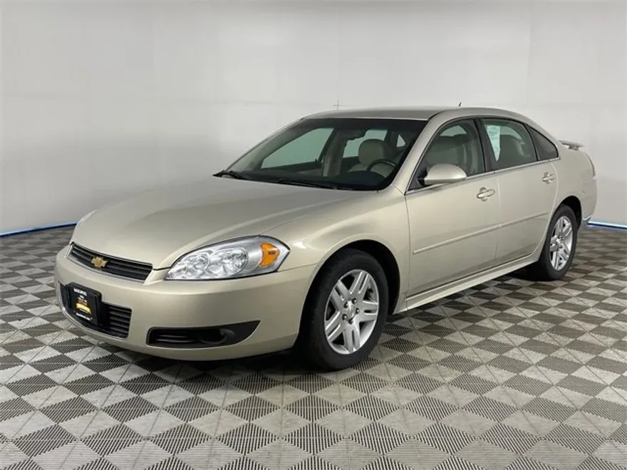 2011 Chevrolet Impala 1LT photo 1