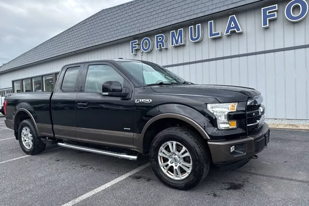 2016 Ford F-150 Lariat photo 1