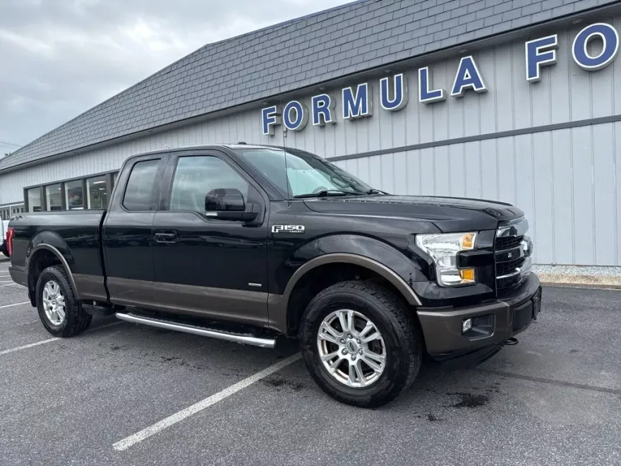 2016 Ford F-150 Lariat photo 1