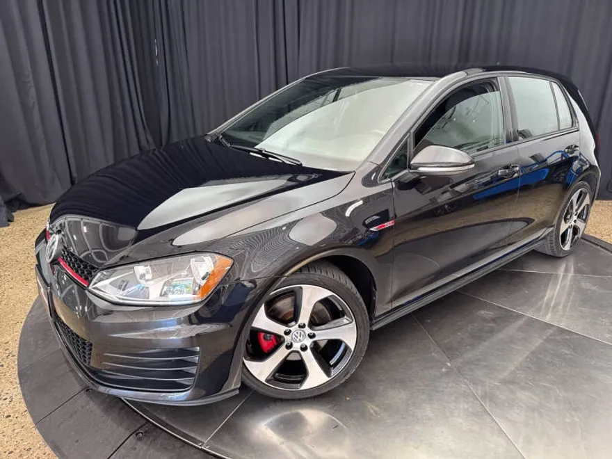 2017 Volkswagen Golf GTI S photo 1