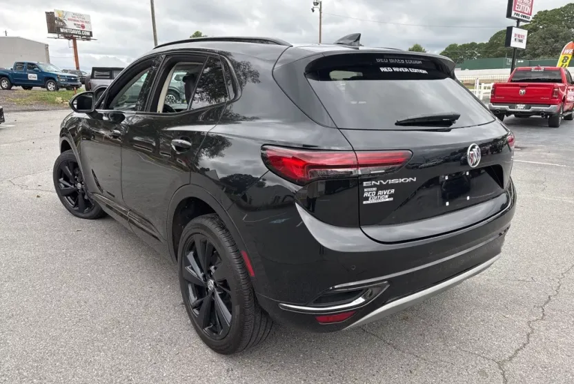 2023 Buick Envision Essence photo 1