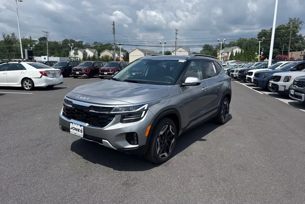 2026 Kia Seltos SX photo 1