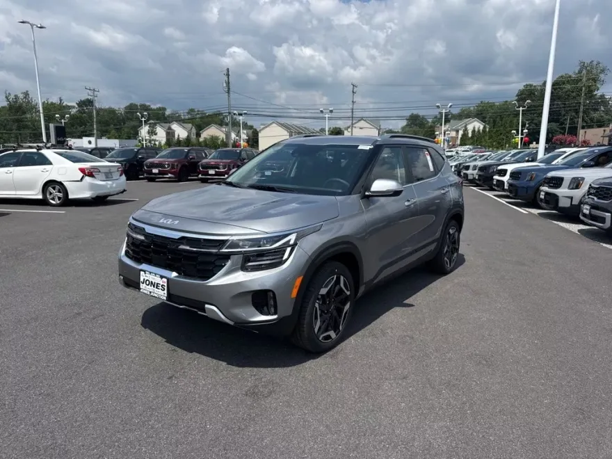 2026 Kia Seltos SX photo 1