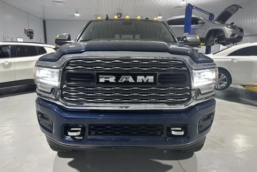 2022 Ram 2500 Limited photo 1