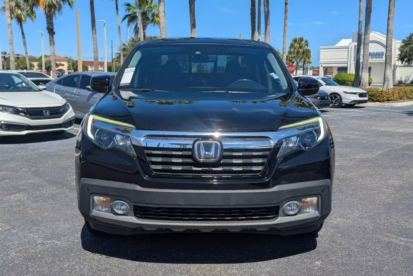 2019 Honda Ridgeline RTL-E photo 1