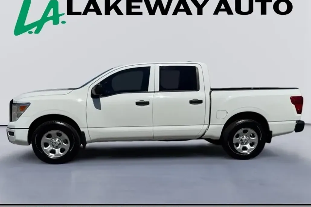 2022 Nissan Titan S photo 1