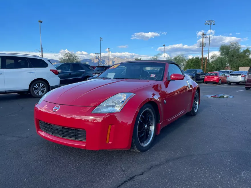 2004 Nissan 350Z Touring photo 1