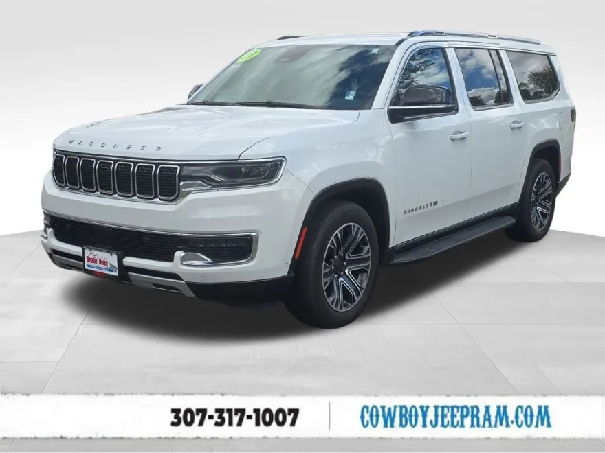 2023 Jeep Wagoneer L Series II photo 1