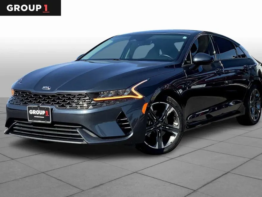 2021 Kia K5 EX photo 1