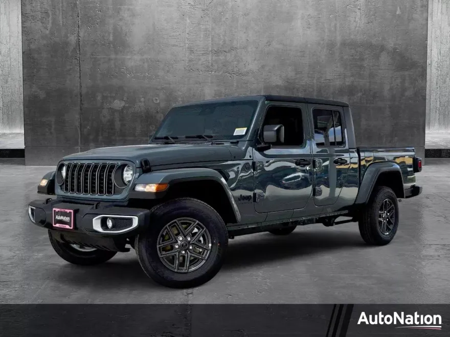 2025 Jeep Gladiator Sport S photo 1