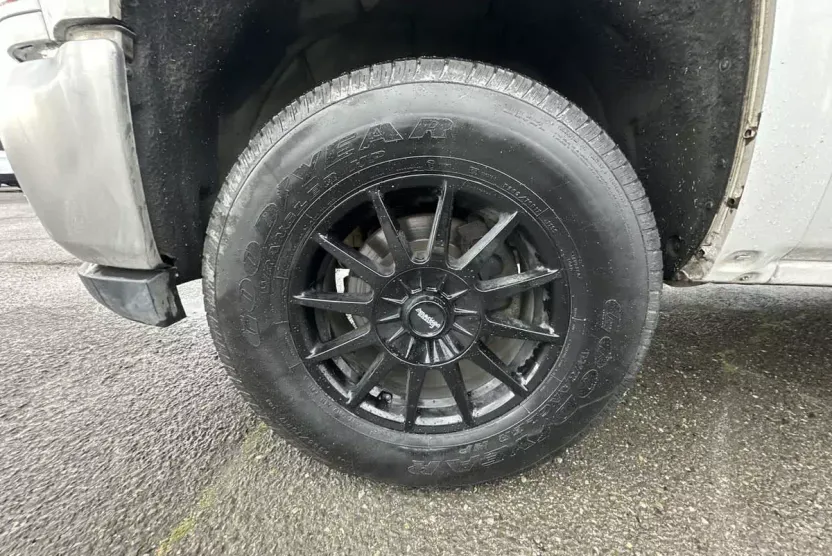2017 Chevrolet Silverado 1500 photo 1