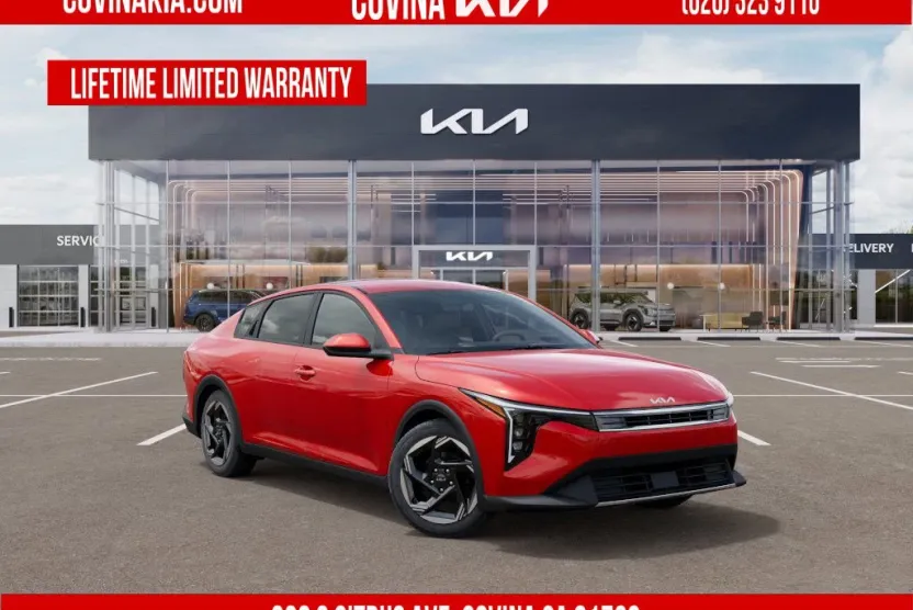 2025 Kia K4 EX photo 1