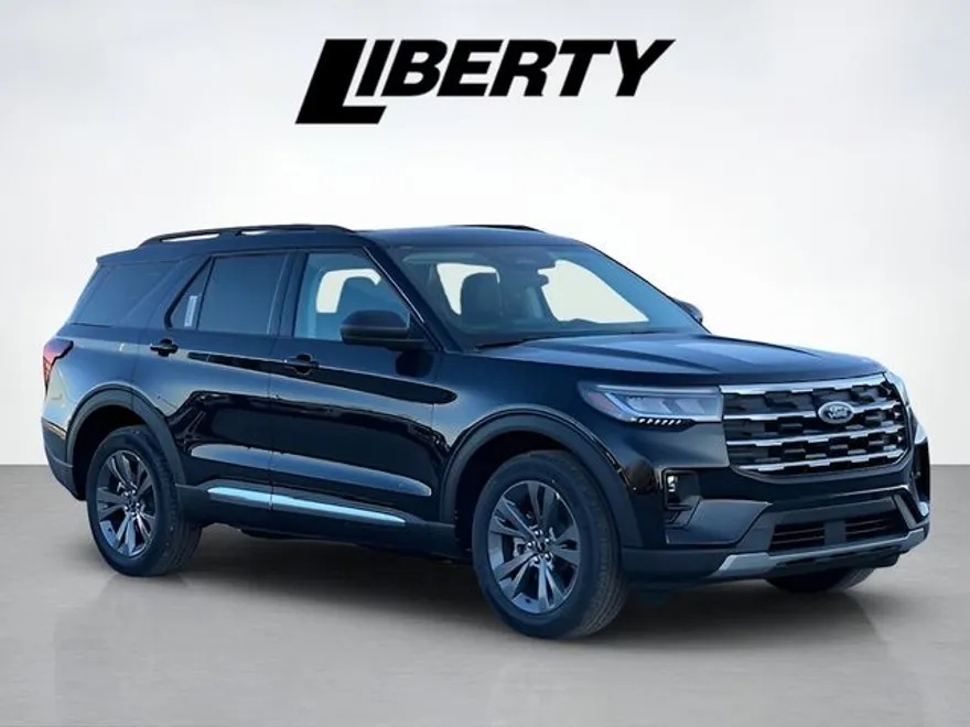 2025 Ford Explorer photo 1