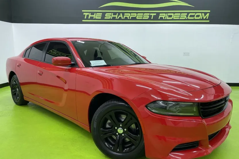 2022 Dodge Charger SXT photo 1
