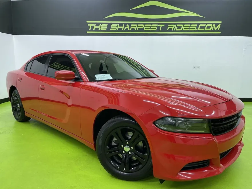 2022 Dodge Charger SXT photo 1