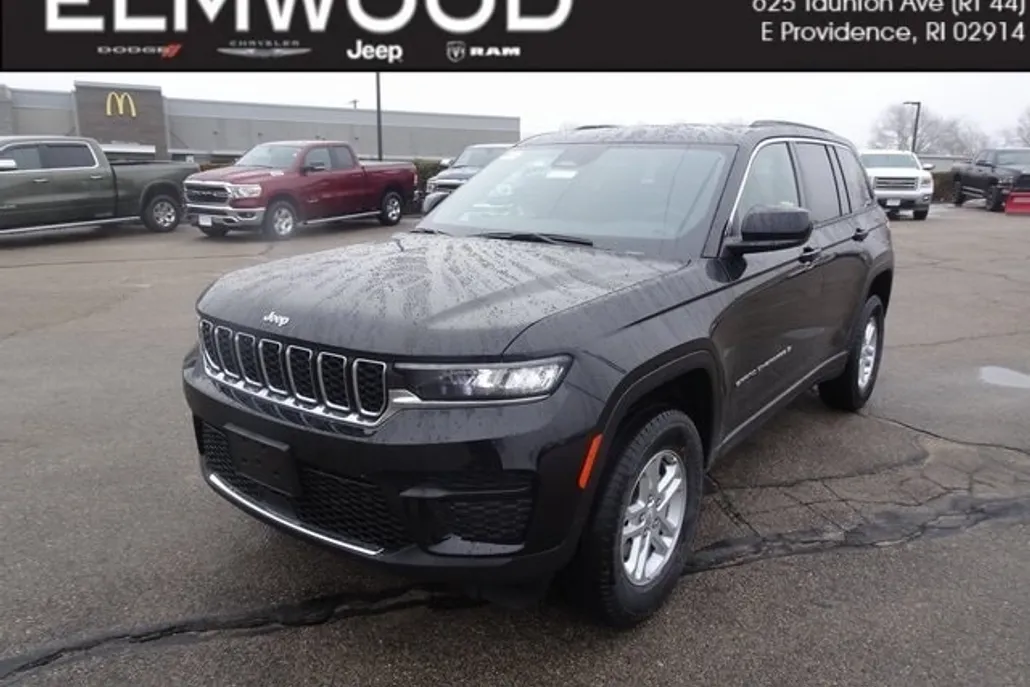 2025 Jeep Grand Cherokee Laredo photo 1
